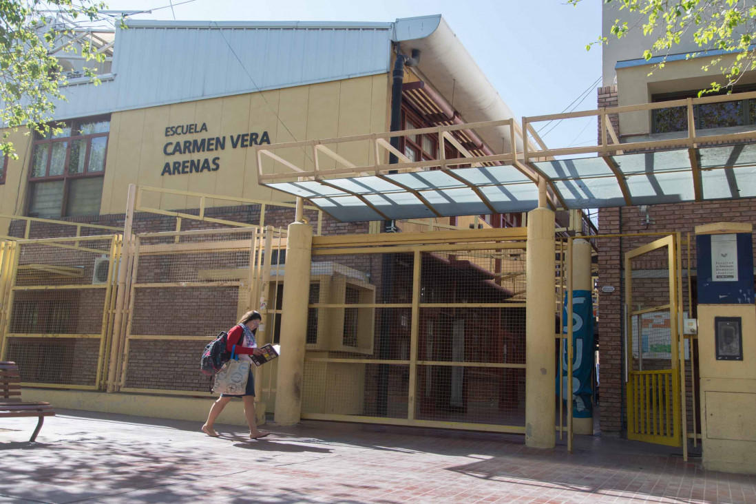 imagen Abren concurso público para cobertura de cargos docentes y conformación de registros de aspirantes