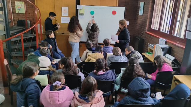 imagen Estudiantes de la ECVA visitaron la Biblioteca de la Facultad