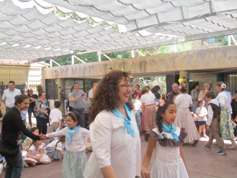 imagen La Escuela Carmen Vera Arenas celebró el Día de la Tradición