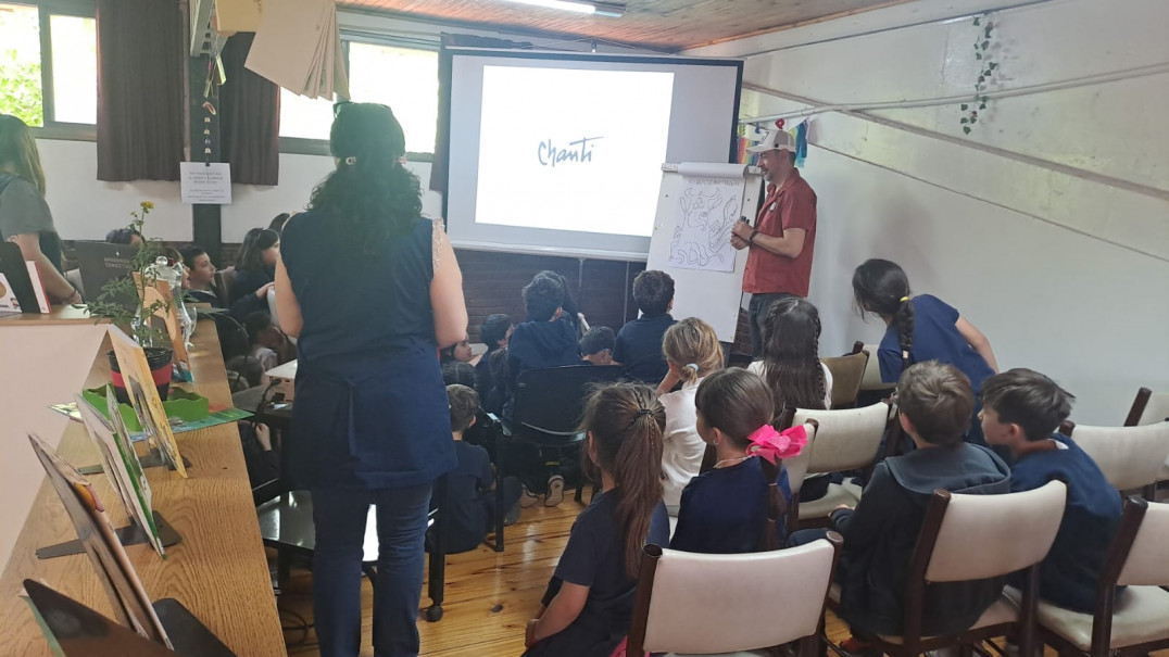 imagen Chanti ofreció un taller de historietas en la Escuela Carmen Vera Arenas