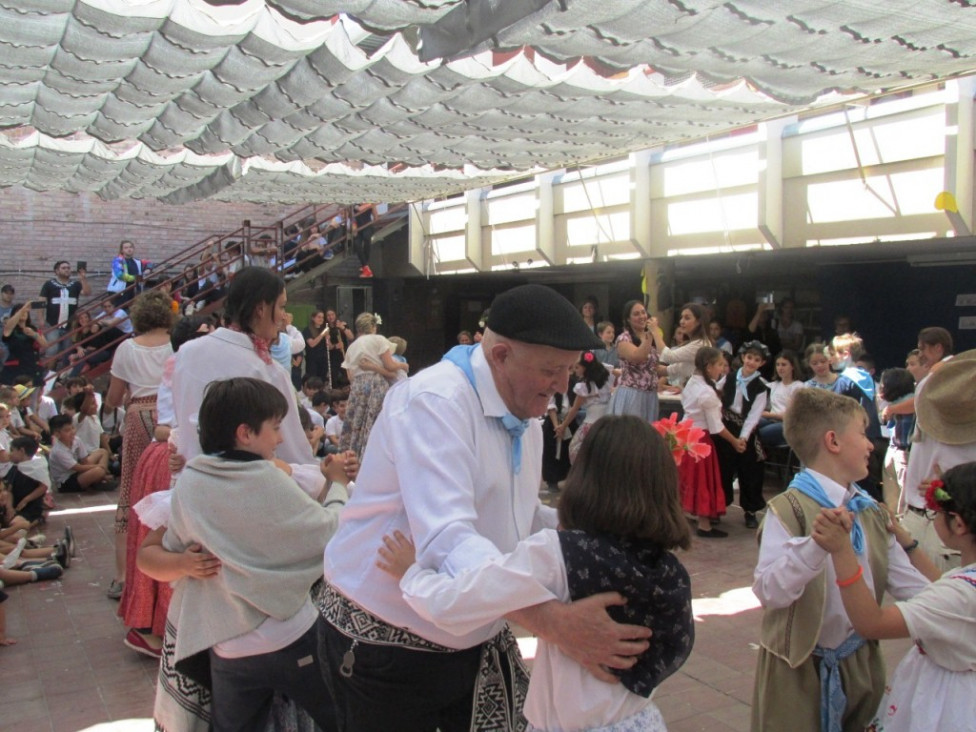 imagen La Escuela Carmen Vera Arenas celebró el Día de la Tradición