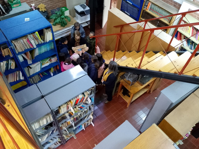 imagen Estudiantes de la ECVA visitaron la Biblioteca de la Facultad