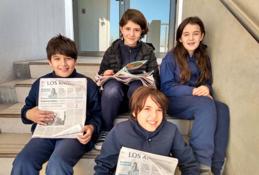 imagen Alumnos de 5° visitaron la Planta Impresora del diario Los Andes