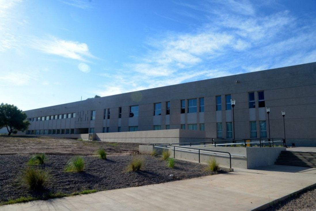 imagen La ECVA presente en la inauguración del nuevo edificio de la Facultad de Educación