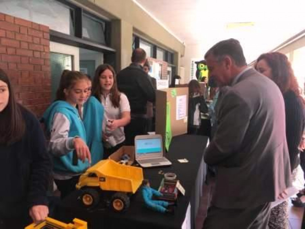 imagen Nuestros estudiantes participaron de la Feria de Emprendedores, Ciencia y Tecnología